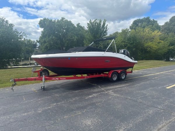 2018 Sea Ray SPXO 230