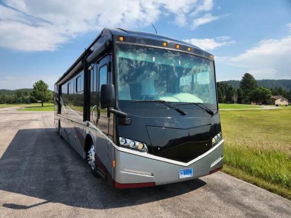 2014 Winnebago Forza 38R