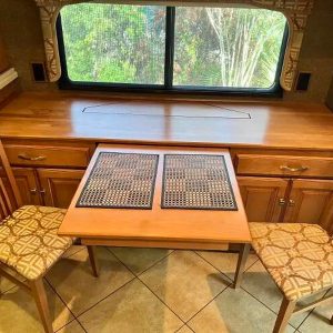 2013 Winnebago ADVENTURER 37F