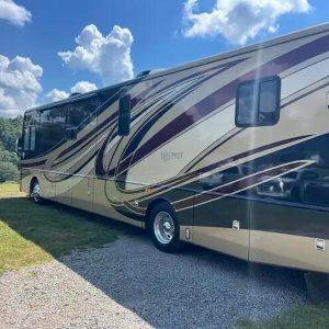 2013 Fleetwood DISCOVERY 40G