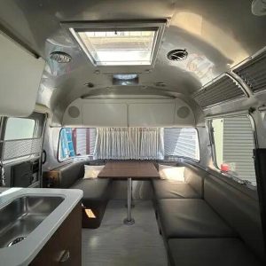 2024 Airstream GLOBETROTTER 27FB TWIN