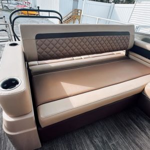 2025 Godfrey AquaPatio 25′ Flip Lounge Tritoon – 255 SFL