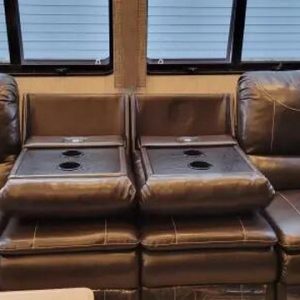 2018 Grand Design MOMENTUM M-CLASS 381M