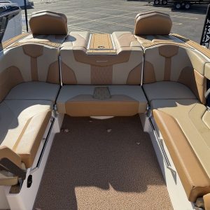 2024 Mastercraft XT Series