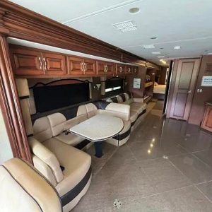 2013 Fleetwood DISCOVERY 40G