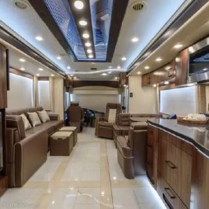 2022 Foretravel REALM PRESIDENTIAL SERIES LVB WITH SPA