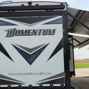 2018 Grand Design MOMENTUM M-CLASS 381M