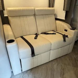 2019 Winnebago FORZA 34T