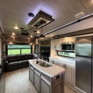 2022 Keystone Montana 3231CK