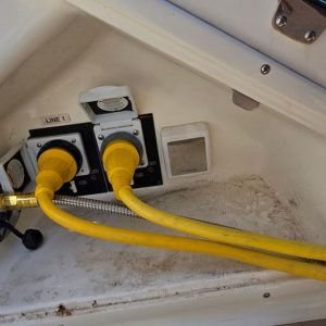 2003 Regal Commodore 4260