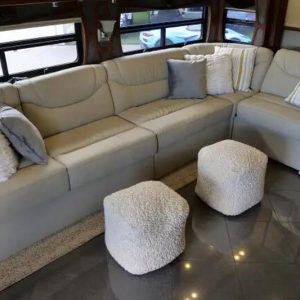 2013 American Coach Revolution 38S