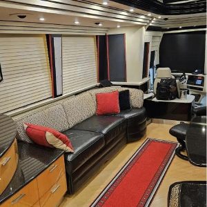 2008 Prevost XLII 45