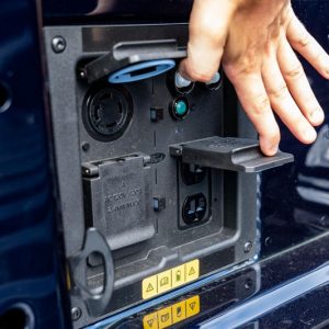 2022 Ford F-150 Lightning Platinum