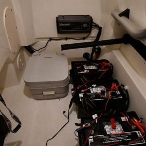 2022 Boston Whaler 250 Dauntless