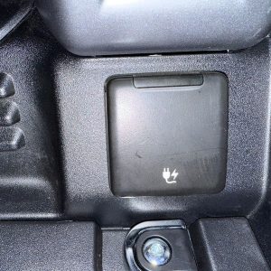 2025 Land Rover Defender 110 P400 Sedona Edition