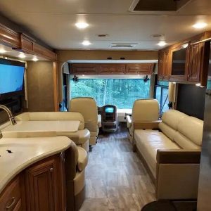 2017 Thor Motor Coach PALAZZO 33 3