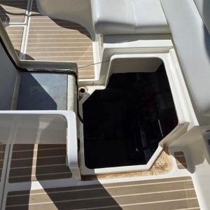 2003 Regal Commodore 4260