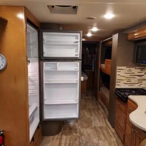 2017 Thor Motor Coach PALAZZO 33 3