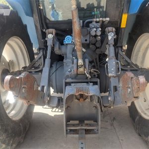 2005 NEW HOLLAND TN70SA