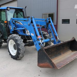 2005 NEW HOLLAND TN70SA